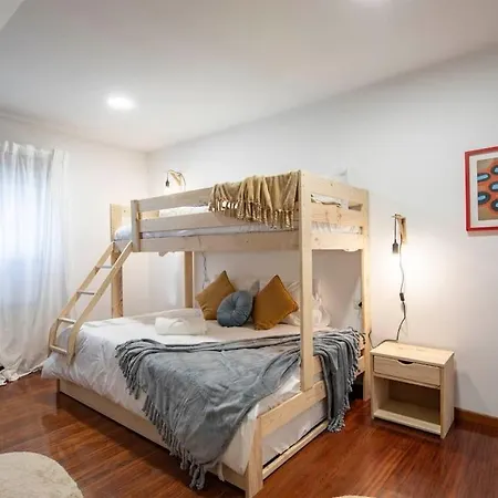 Gran Casa Con Vistas A La Ria De *