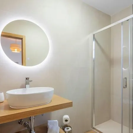 Gran Casa Con Vistas A La Ria De * Виго