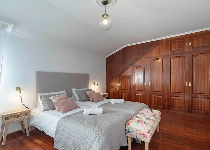 Gran Casa Con Vistas A La Ria De *