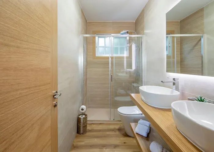 Gran Casa Con Vistas A La Ria De *